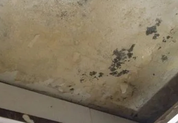 阿勒泰地阳台漏水维修公司分享下阿勒泰地卫生间渗水维修需要注意哪些问题。